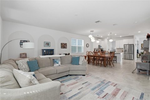 House in Orlando, Florida 3 bedrooms, 204.66 sq.m. № 2393690 - photo 16