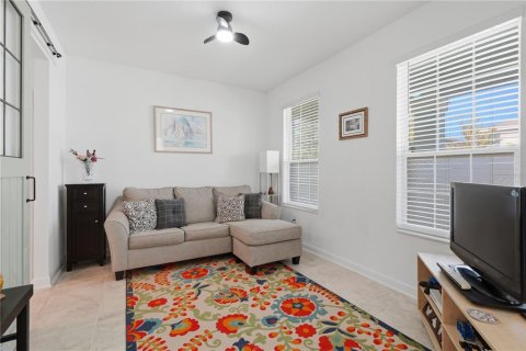 House in Orlando, Florida 3 bedrooms, 204.66 sq.m. № 2393690 - photo 3