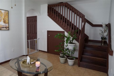 Adosado en Oakland Park, Florida 3 dormitorios, 139.73 m2 № 2250700