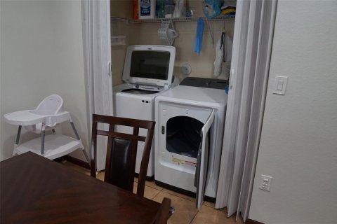 Adosado en venta en Oakland Park, Florida, 3 dormitorios, 139.73 m2 № 2250700 - foto 25