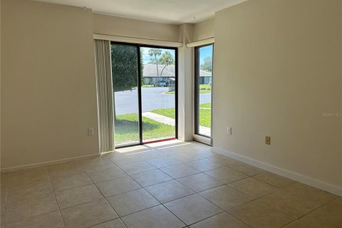 Touwnhouse à vendre à Sarasota, Floride: 2 chambres, 124.49 m2 № 1843640 - photo 11