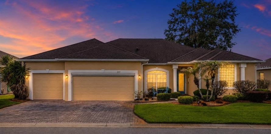 Casa en Davenport, Florida 3 dormitorios, 242.57 m2 № 2122465
