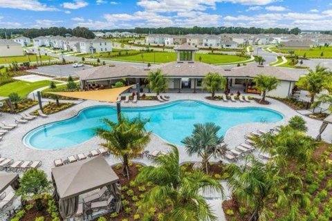 Townhouse in Wesley Chapel, Florida 3 bedrooms, 163.32 sq.m. № 2221342 - photo 29