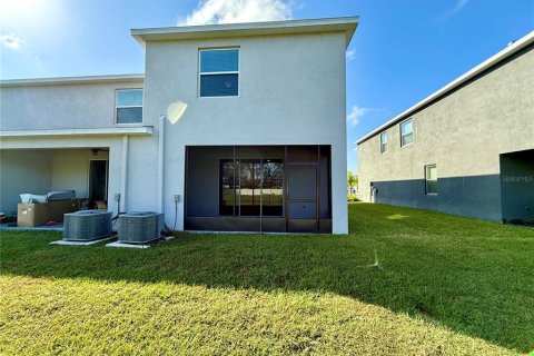 Townhouse in Wesley Chapel, Florida 3 bedrooms, 163.32 sq.m. № 2221342 - photo 27