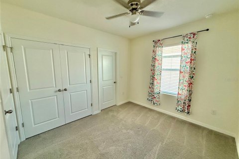 Townhouse in Wesley Chapel, Florida 3 bedrooms, 163.32 sq.m. № 2221342 - photo 19