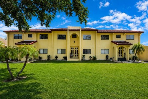 Condo in Bradenton, Florida, 2 bedrooms  № 2266737