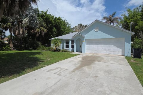 Casa en Port St. Lucie, Florida 3 dormitorios, 117.15 m2 № 2078624