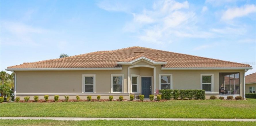 House in Davenport, Florida 2 bedrooms, 139.82 sq.m. № 1649050