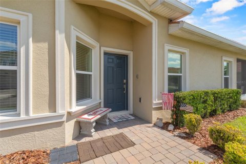 House in Davenport, Florida 2 bedrooms, 139.82 sq.m. № 1649050 - photo 2