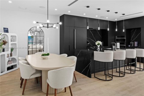 Villa ou maison à vendre à Miami, Floride: 6 chambres № 1975845 - photo 15