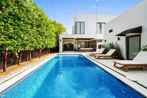 Villa ou maison à vendre à Miami, Floride: 6 chambres № 1975845 - photo 23