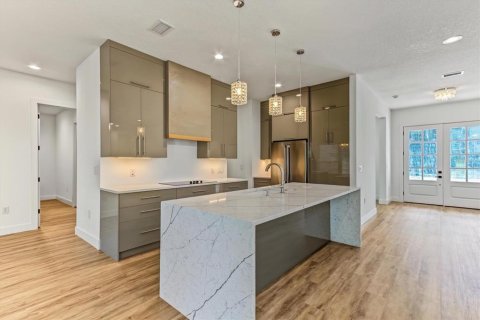 Villa ou maison à vendre à Altamonte Springs, Floride: 4 chambres, 274.43 m2 № 2399436 - photo 20