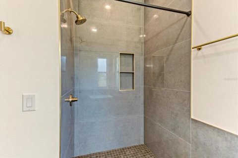 Villa ou maison à vendre à Altamonte Springs, Floride: 4 chambres, 274.43 m2 № 2399436 - photo 25