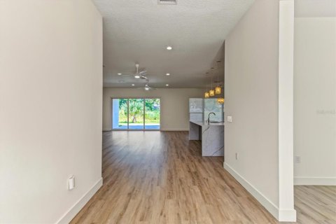 Villa ou maison à vendre à Altamonte Springs, Floride: 4 chambres, 274.43 m2 № 2399436 - photo 15