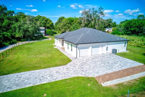 Villa ou maison à vendre à Altamonte Springs, Floride: 4 chambres, 274.43 m2 № 2399436 - photo 11
