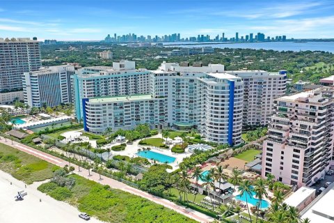 Copropriété à louer à Miami Beach, Floride: 2 chambres, 95.69 m2 № 1990525 - photo 1