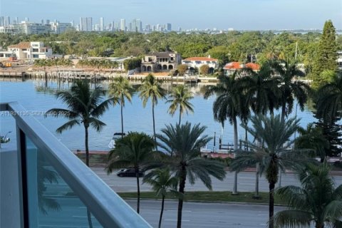 Copropriété à louer à Miami Beach, Floride: 2 chambres, 95.69 m2 № 1990525 - photo 16
