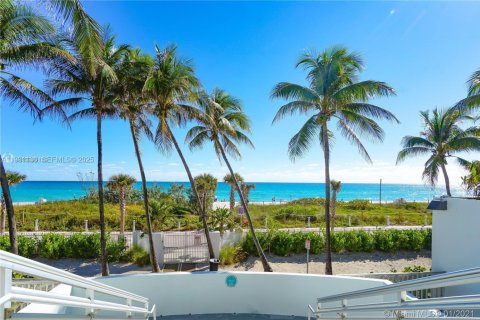 Copropriété à louer à Miami Beach, Floride: 2 chambres, 95.69 m2 № 1990525 - photo 27