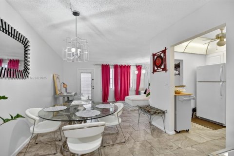 Condominio en venta en Deerfield Beach, Florida, 1 dormitorio, 65.03 m2 № 1931752 - foto 9