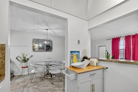 Condominio en venta en Deerfield Beach, Florida, 1 dormitorio, 65.03 m2 № 1931752 - foto 15