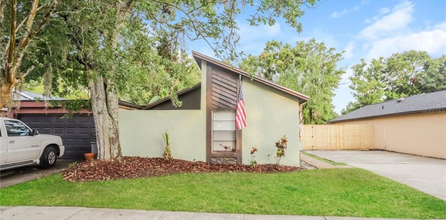 Villa ou maison à Tampa, Floride 2 chambres, 140.84 m2 № 2117662