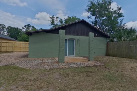 Villa ou maison à louer à Tampa, Floride: 2 chambres, 140.84 m2 № 2117662 - photo 15