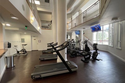 Copropriété à vendre à Miami, Floride: 2 chambres, 116.78 m2 № 1715992 - photo 4