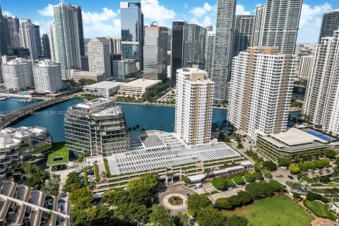 Copropriété à vendre à Miami, Floride: 2 chambres, 116.78 m2 № 1715992 - photo 27