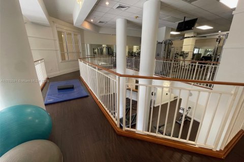 Copropriété à vendre à Miami, Floride: 2 chambres, 116.78 m2 № 1715992 - photo 2