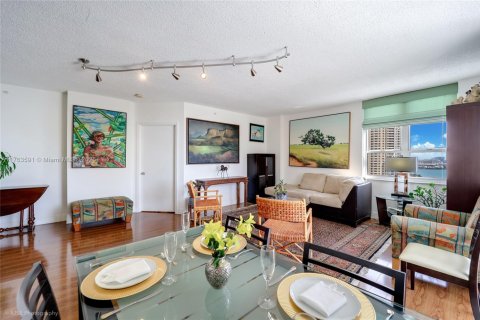 Copropriété à vendre à Miami, Floride: 2 chambres, 116.78 m2 № 1715992 - photo 10