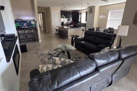 House in Winter Garden, Florida 3 bedrooms, 170.94 sq.m. № 2211264 - photo 29