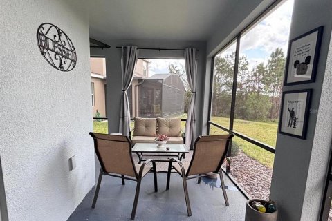 House in Winter Garden, Florida 3 bedrooms, 170.94 sq.m. № 2211264 - photo 17