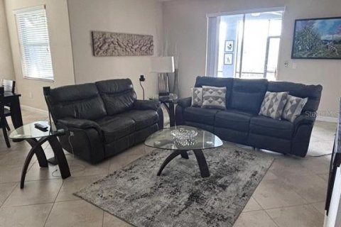 House in Winter Garden, Florida 3 bedrooms, 170.94 sq.m. № 2211264 - photo 20