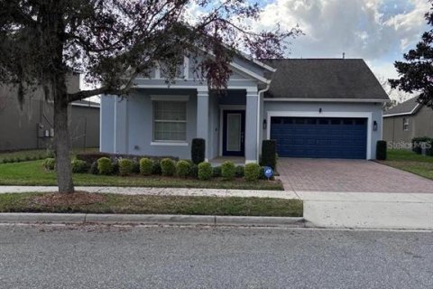 House in Winter Garden, Florida 3 bedrooms, 170.94 sq.m. № 2211264 - photo 3