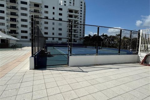 Condominio en venta en Miami Beach, Florida, 37.16 m2 № 1868215 - foto 24