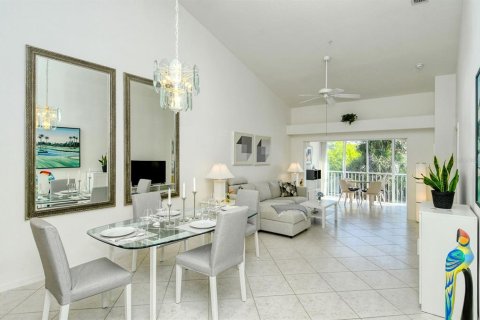 Condominio en venta en Sarasota, Florida, 2 dormitorios, 121.7 m2 № 1442214 - foto 3