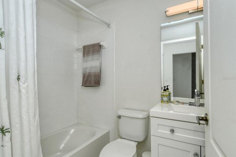 Condominio en venta en Sarasota, Florida, 2 dormitorios, 121.7 m2 № 1442214 - foto 24