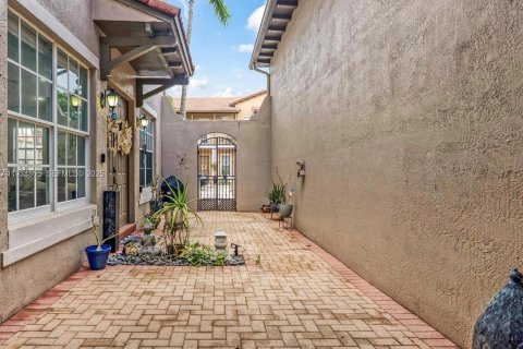 Adosado en alquiler en Pembroke Pines, Florida, 4 dormitorios, 213.68 m2 № 1993022 - foto 22