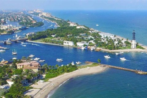 Propiedad comercial en venta en Pompano Beach, Florida № 1979399 - foto 10