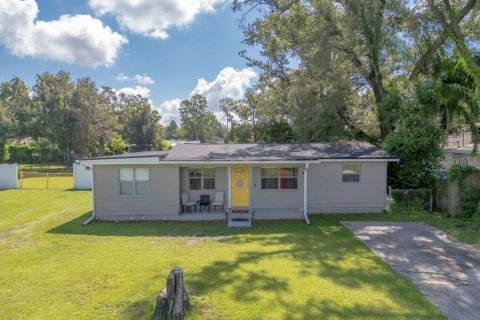 Casa en venta en Lakeland, Florida, 5 dormitorios, 162.02 m2 № 1880761 - foto 2