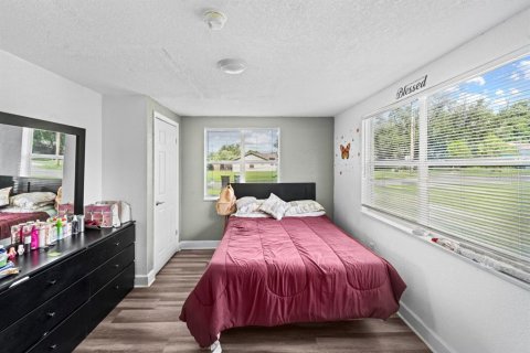 Villa ou maison à vendre à Lakeland, Floride: 5 chambres, 162.02 m2 № 1880761 - photo 25