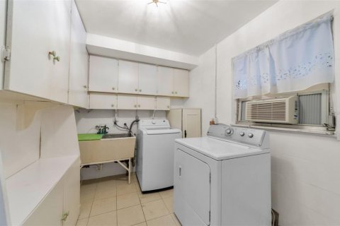 House in Saint Petersburg, Florida 2 bedrooms, 117.34 sq.m. № 2216125 - photo 28