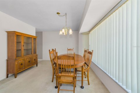House in Saint Petersburg, Florida 2 bedrooms, 117.34 sq.m. № 2216125 - photo 13