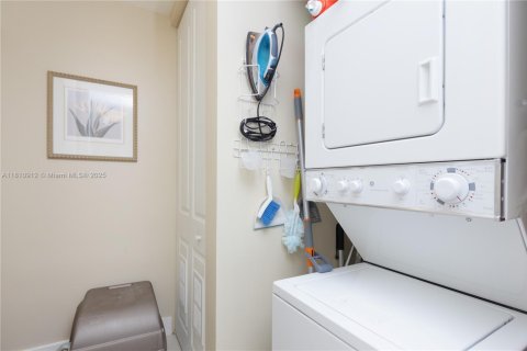 Купить кондоминиум в Корал-Гейблс, Флорида 2 спальни, 109.72м2, № 1756720 - фото 8