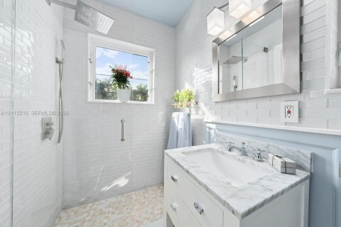 Villa ou maison à vendre à Miami Beach, Floride: 3 chambres, 144.37 m2 № 2431418 - photo 24