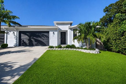 House in Wilton Manors, Florida 3 bedrooms, 188.59 sq.m. № 2187126 - photo 4