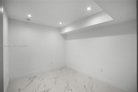 Купить виллу или дом в Форт-Лодердейл, Флорида 4 спальни, 154.59м2, № 2024088 - фото 12