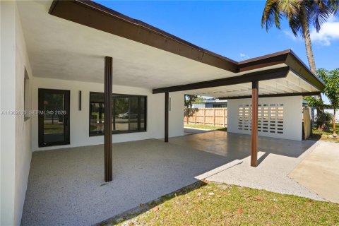 Купить виллу или дом в Форт-Лодердейл, Флорида 4 спальни, 154.59м2, № 2024088 - фото 24