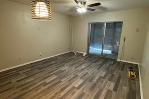 Copropriété à vendre à Pompano Beach, Floride: 1 chambre, 64.57 m2 № 2146273 - photo 11