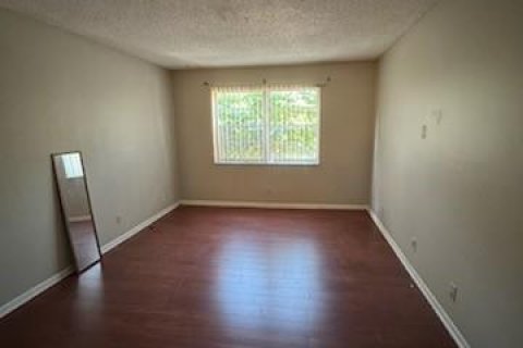 Condo à Pompano Beach, Floride, 1 chambre  № 2146273